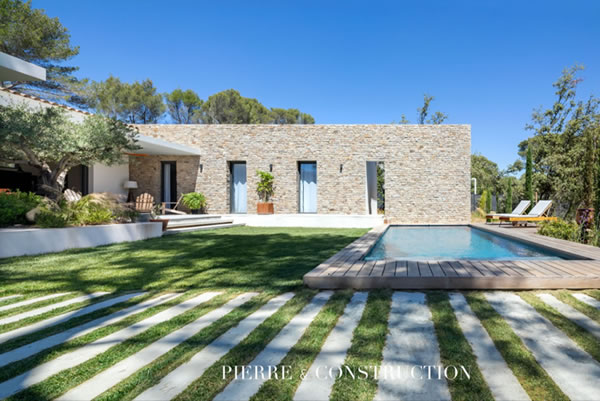 Façade en pierres pour villa contemporaine près d’Aix-en-Provence