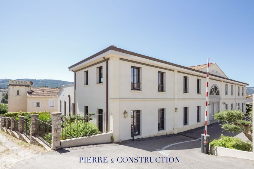 batiment professionnel notaire aubagne 01bd